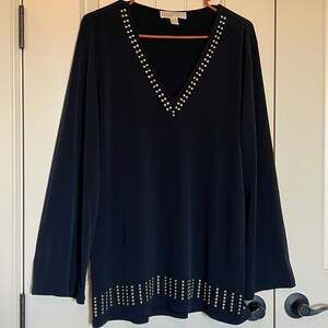 MICHAEL Michael Kors Black Studded V-Neck Bell Sleeve Tunic Top